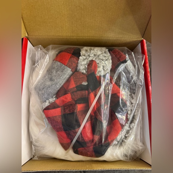 New in box Gnome Christmas Tree topper - Picture 3 of 4